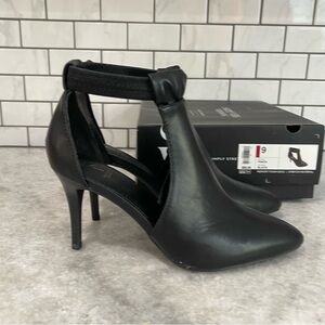 Vera Wang Shoes Womens 9 Black Finch Simply Stretch Heels Pumps Booties Ankle